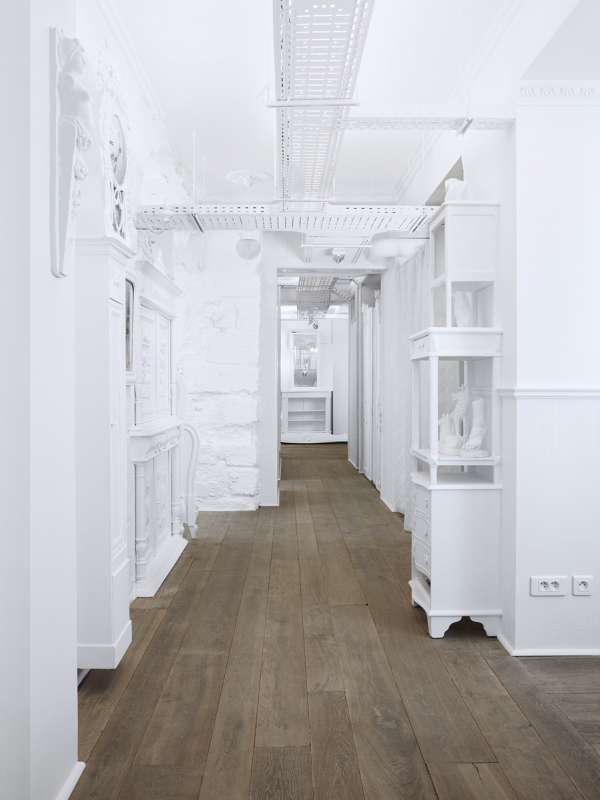 Atelier Blanc Frederic Mennetrier - Paris -